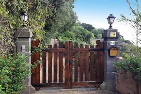 Villa Mansion Bandama With Pool in Santa Brigida