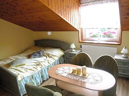 Comfortable Holiday Home for 12 People, Kolczewo