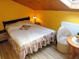 Comfortable Holiday Home for 12 People, Kolczewo