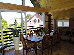 Comfortable Holiday Home for 12 People, Kolczewo