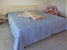 Spacious Holiday Home in Magazzini With Garden