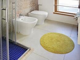 Spacious Holiday Home in Magazzini With Garden