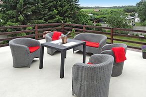 Holiday Spacious Modern Flat in Dabrowa
