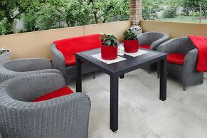Holiday Spacious Modern Flat in Dabrowa