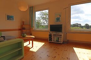 Ferienhaus mit Grosser Terrasse am Garder See