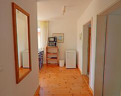 Ferienhaus mit Grosser Terrasse am Garder See