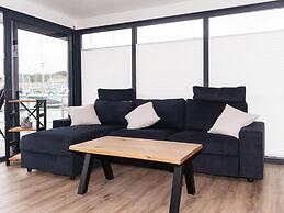 Hausboot in Boltenhagen