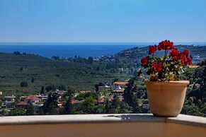 Charming Holiday Home in Maheri