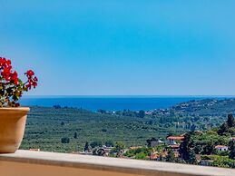 Charming Holiday Home in Maheri