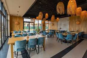 Aparthotel With Pools, Near the Sea, Kolobrzeg