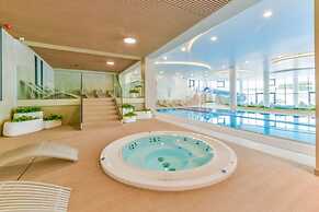 Aparthotel With Pools, Near the Sea, Kolobrzeg