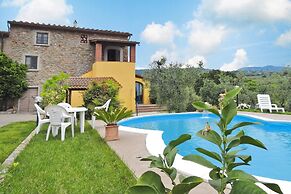 Villa in Vinci With Pool & Panoramic Views
