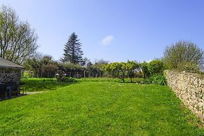 Comfortable Natural Stone House, Plouezec