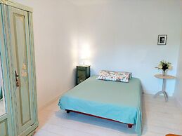Holiday Home With sea Views, Tregarvan