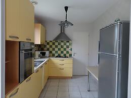 Holiday Home, Le Tour-du-parc