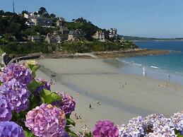 Breton Cottage Near Armorique Natural Park