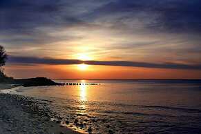 Cozy Cottage With a Huge Garden, Jaroslawiec