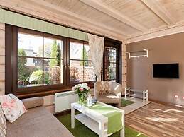 Comfortable Apartment, 2 Bedrooms, Terrace