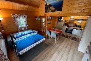 Wunderschoenes Blockbohlenhaus am Plauer See