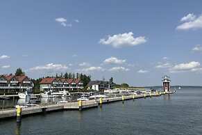 Wunderschoenes Blockbohlenhaus am Plauer See