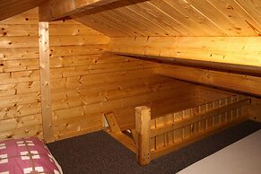 Wunderschoenes Blockbohlenhaus am Plauer See