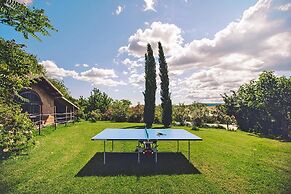 Country House in Monterado With Pool