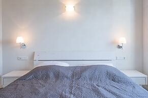 Luxurioes Eingerichtetes Ferienhaus in Strandnaehe