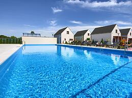 Luxury Holiday Home in Rogowo With Pool