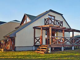 Holiday Home by the Lake, Private Garden, Rosnowo