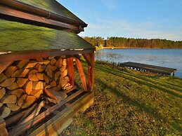 Holiday Home by the Lake, Private Garden, Rosnowo