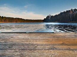 Holiday Home by the Lake, Private Garden, Rosnowo