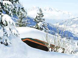 Chalet in Eben With Panoramic Mountain Views
