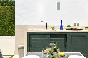 Central Bungalow With Communal Pool in Maspalomas