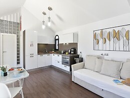 Central Bungalow With Communal Pool in Maspalomas