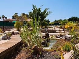 Central Bungalow With Communal Pool in Maspalomas