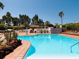 Central Bungalow With Communal Pool in Maspalomas