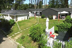 Apartment in Forges les Eaux With Garden