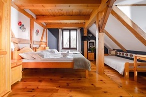 Large Holiday Villa in the Countryside in Belczna