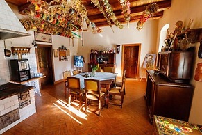 Large Holiday Villa in the Countryside in Belczna