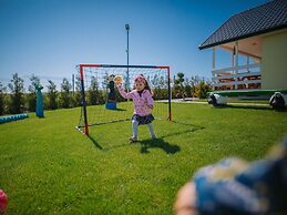 Comfortable Holiday Home in Bobolin for Families