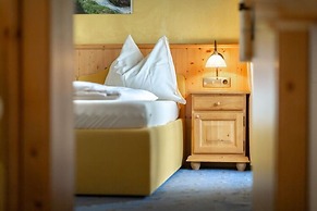 Spacious Flat Fugenerhof