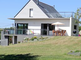 Holiday Home With sea Views, St. Nic