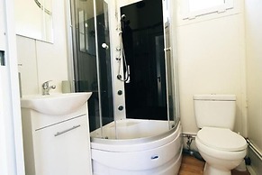 Holiday House for 4 People, Pool, Sauna, Ustronie