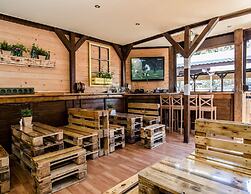 Cozy Holiday Cottages Close to the Beach, Lazy