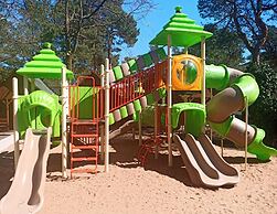 Cozy Holiday Cottages Close to the Beach, Lazy