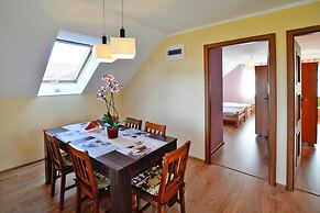 Holiday Apartment, Korzystno Near Kolobrzeg