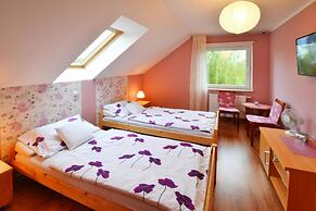 Holiday Apartment, Korzystno Near Kolobrzeg