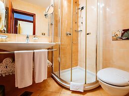 Apartments in Zaton Holiday Resort With Pool