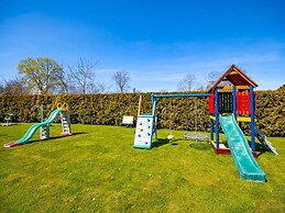 Holiday House Lacko Near Baltic Beach