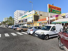 Central Bungalow With Pool